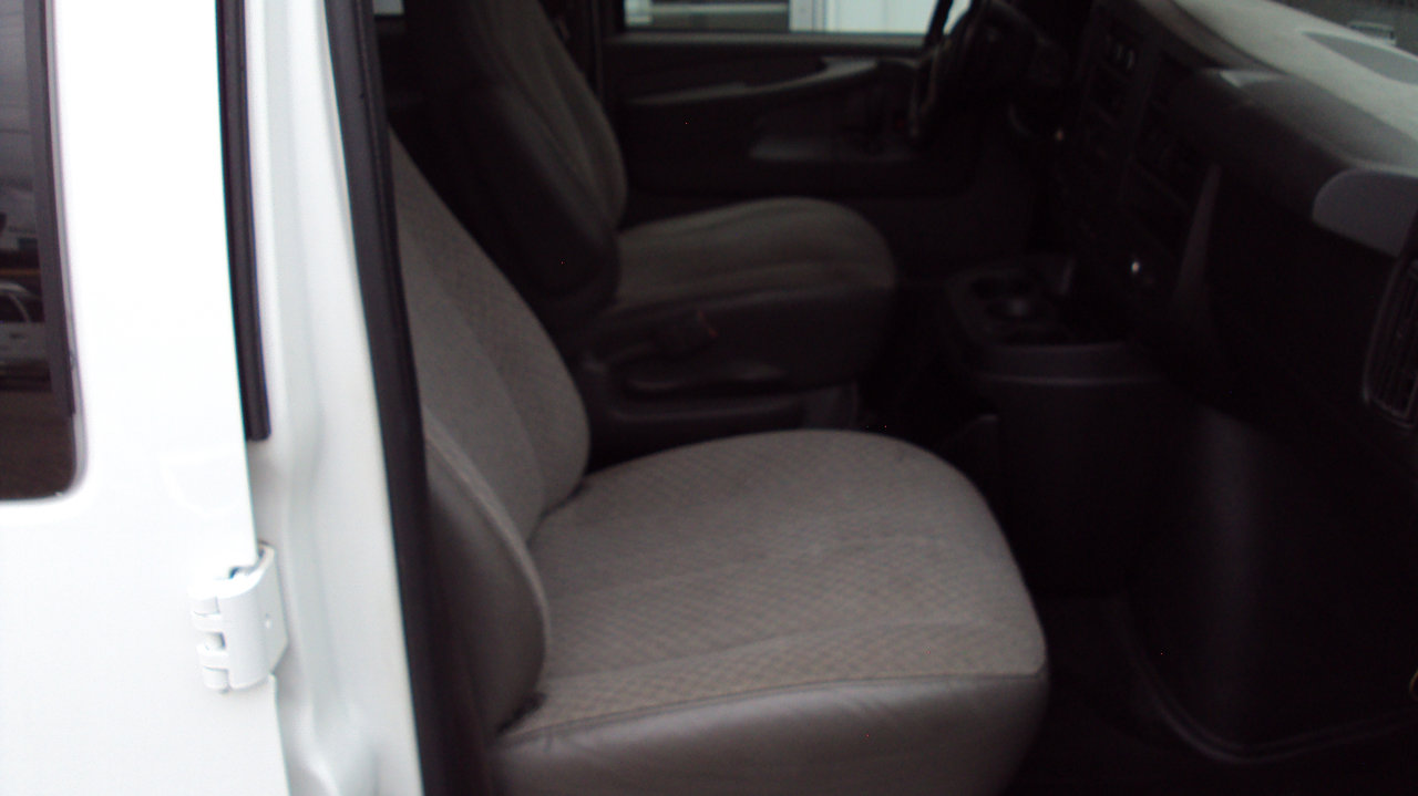Used 2013 Chevrolet Express 1500 LS image 15