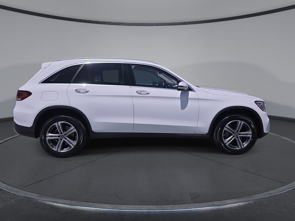 Used 2022 Mercedes-Benz GLC 300 image 5