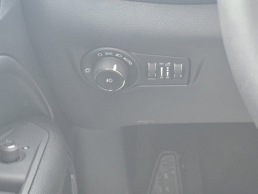 New 2026 Jeep Compass Latitude image 24