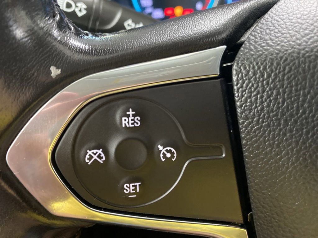 Used 2018 Chevrolet Traverse LT FWD image 34