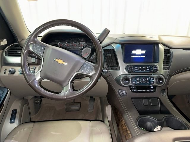 Used 2019 Chevrolet Suburban LT w/ LT Signature Package AWD/4WD image 17