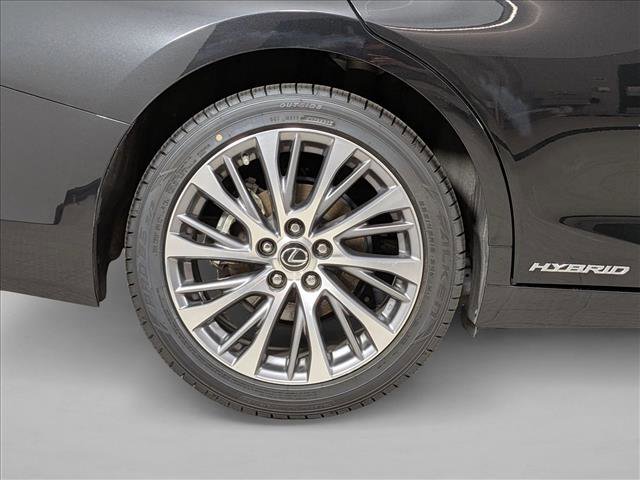Used 2021 Lexus ES 300h w/ Premium Package image 26