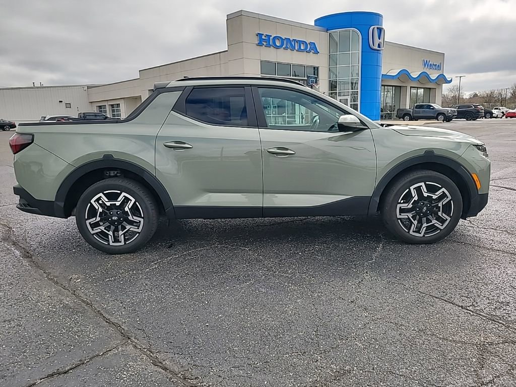 Used 2025 Hyundai Santa Cruz Limited image 4