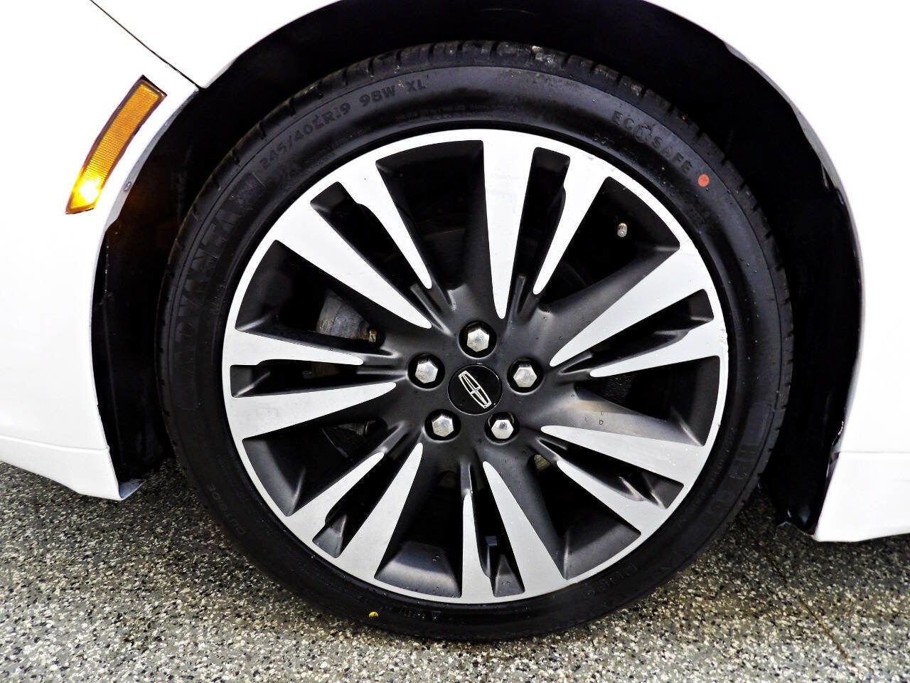 Used 2017 Lincoln MKZ Reserve image 20