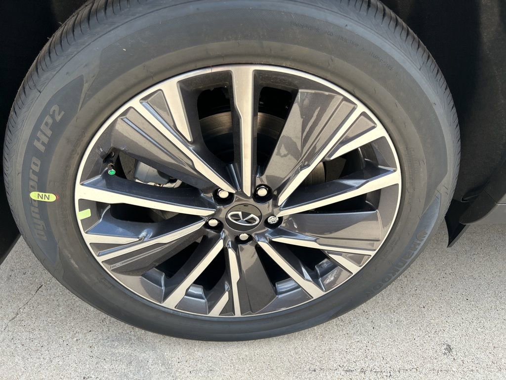 New 2026 INFINITI QX60 Luxe w/ Cargo Package image 6