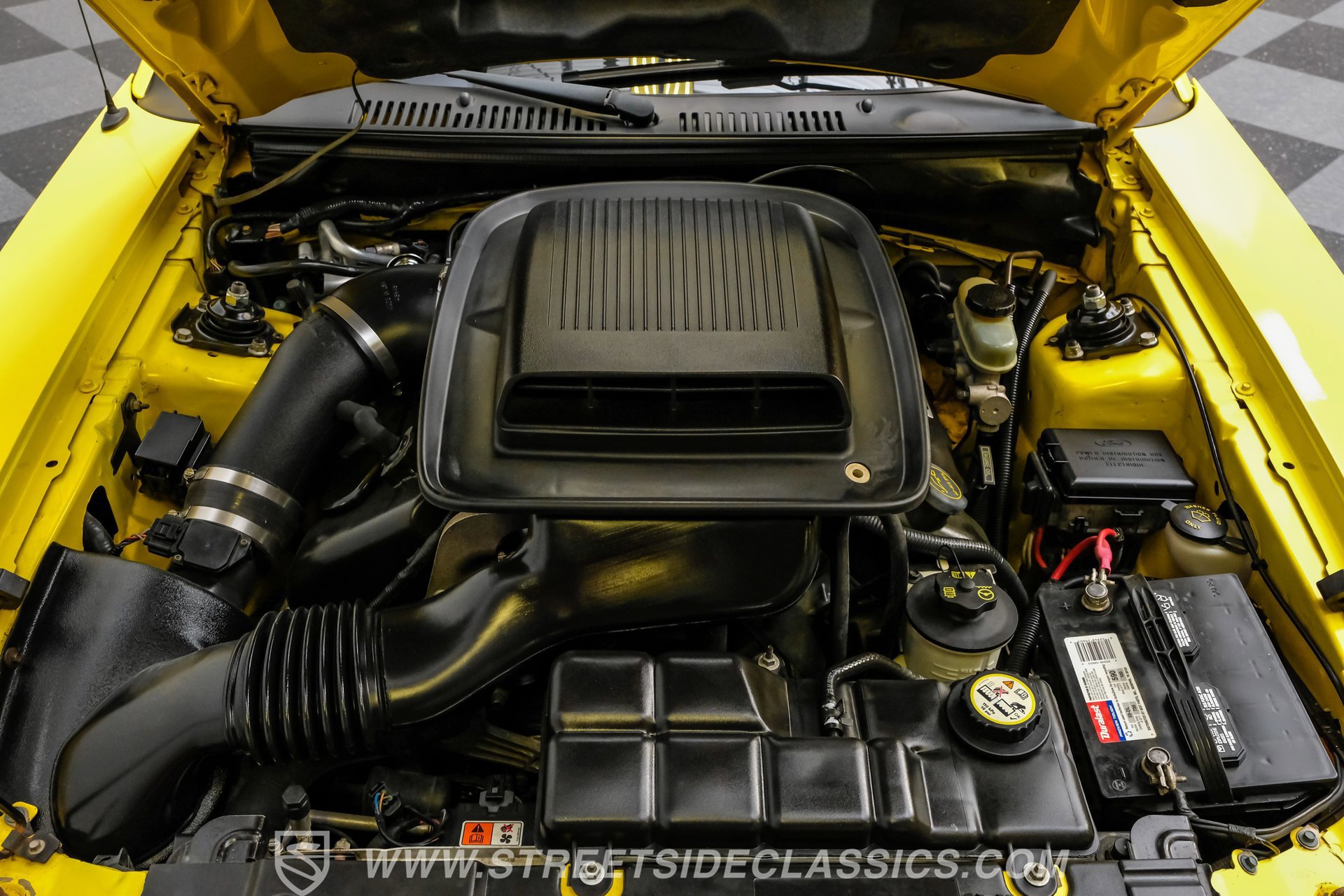 Used 2003 Ford Mustang Mach 1 RWD image 3