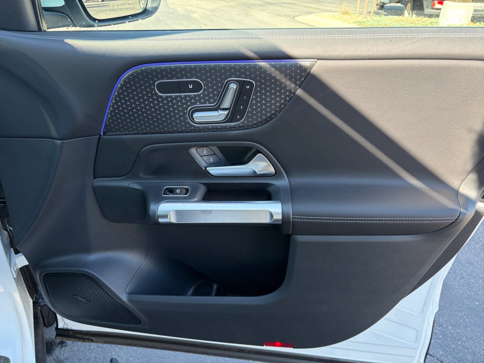 New 2026 Mercedes-Benz GLB 250 4MATIC image 16
