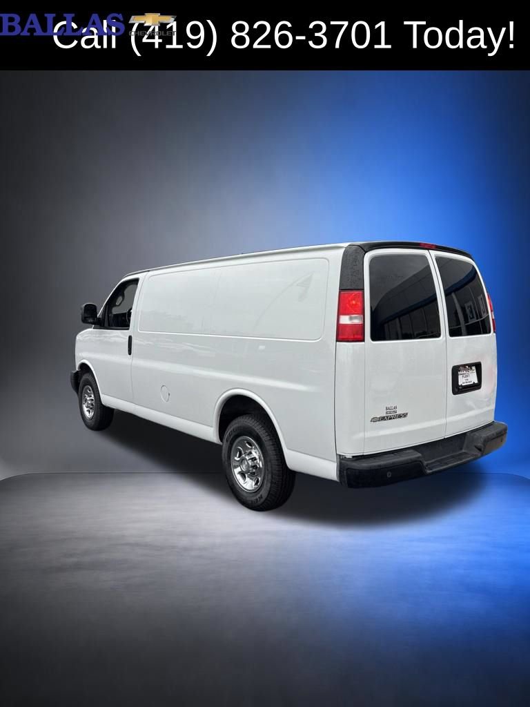 Certified 2019 Chevrolet Express 2500 w/ Driver Convenience Package RWD image 5