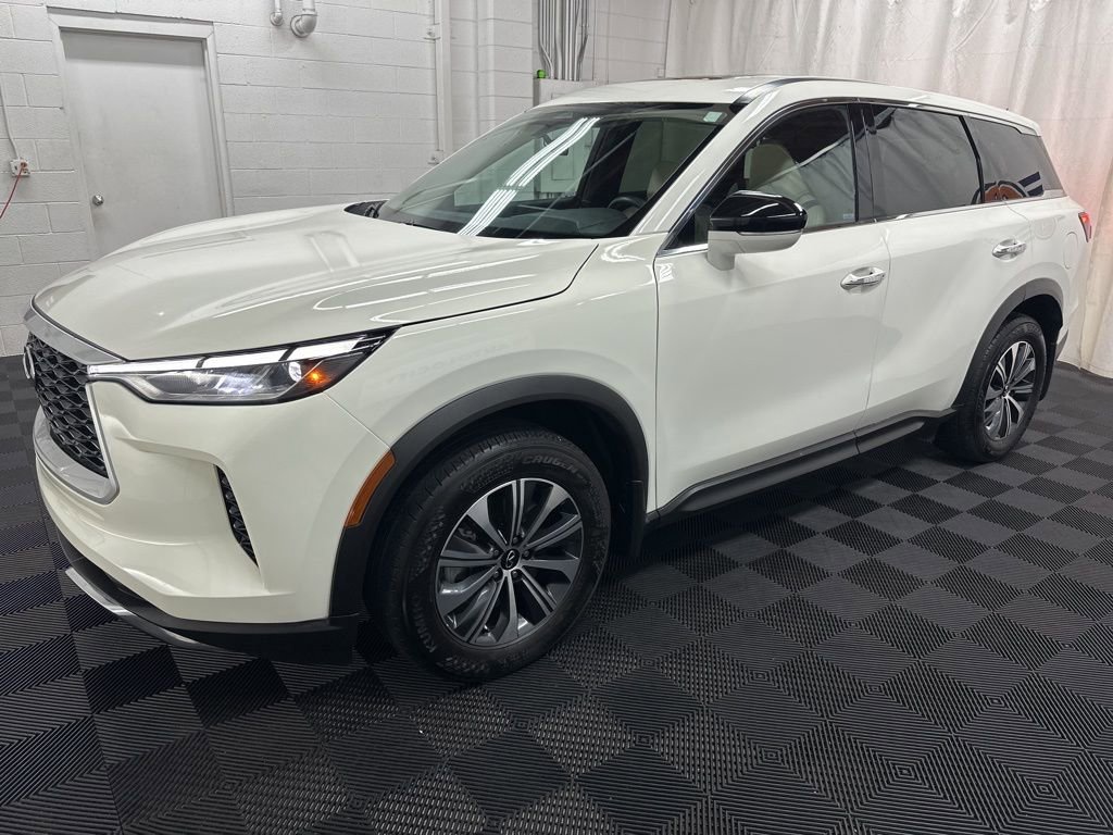 Used 2024 INFINITI QX60 Pure image 5