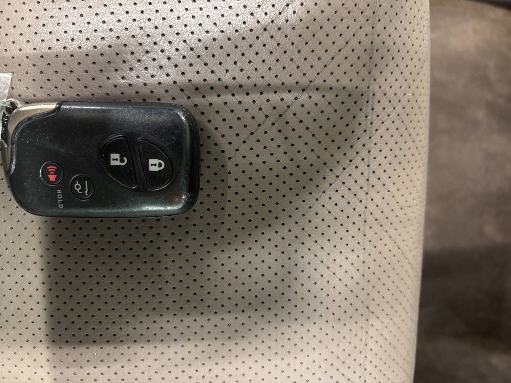 Used 2015 Lexus GX 460 w/ Premium Package image 32