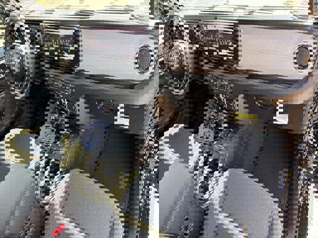 New 2026 Jeep Gladiator Sport image 28