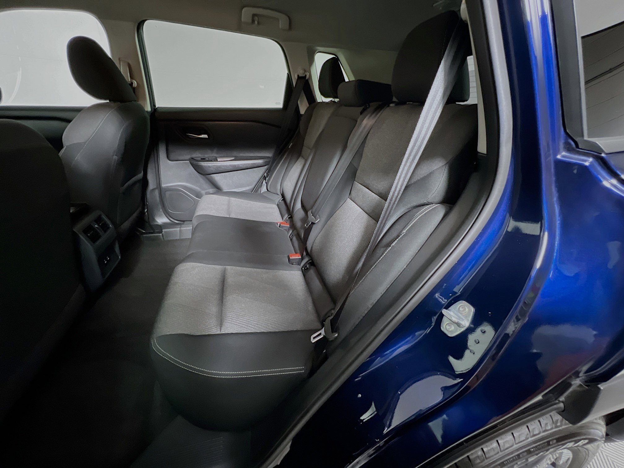 Used 2024 Nissan Rogue SV FWD image 29