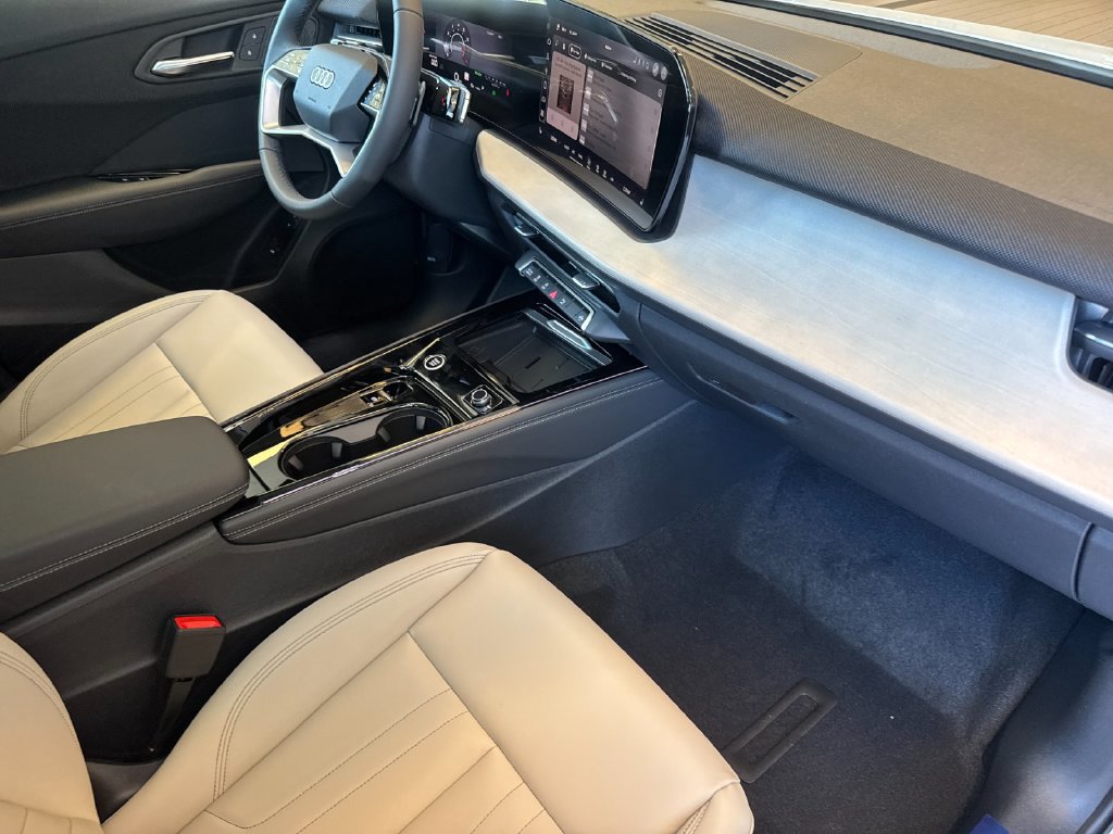 New 2026 Audi Q3 quattro 2.0T AWD/4WD image 16