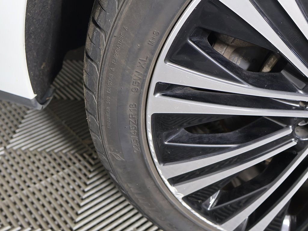 Used 2022 Mercedes-Benz CLA 250 4MATIC w/ Premium Package Lite image 20