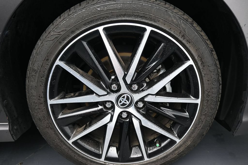 Used 2024 Toyota Camry SE FWD image 11