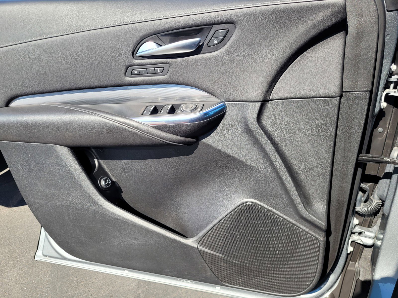 Certified 2024 Cadillac XT4 Premium Luxury image 17