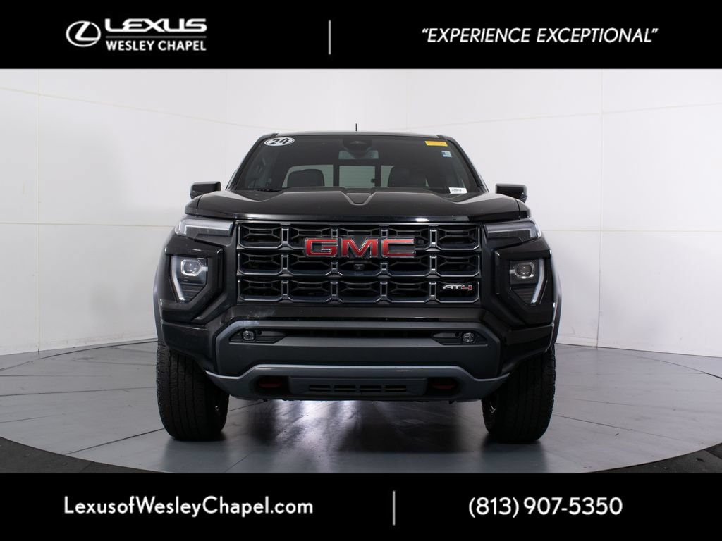 Used 2024 GMC Canyon AT4 w/ AT4 Premium Package AWD/4WD image 9
