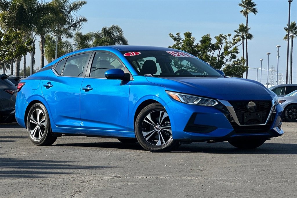 Used 2021 Nissan Sentra SV image 2