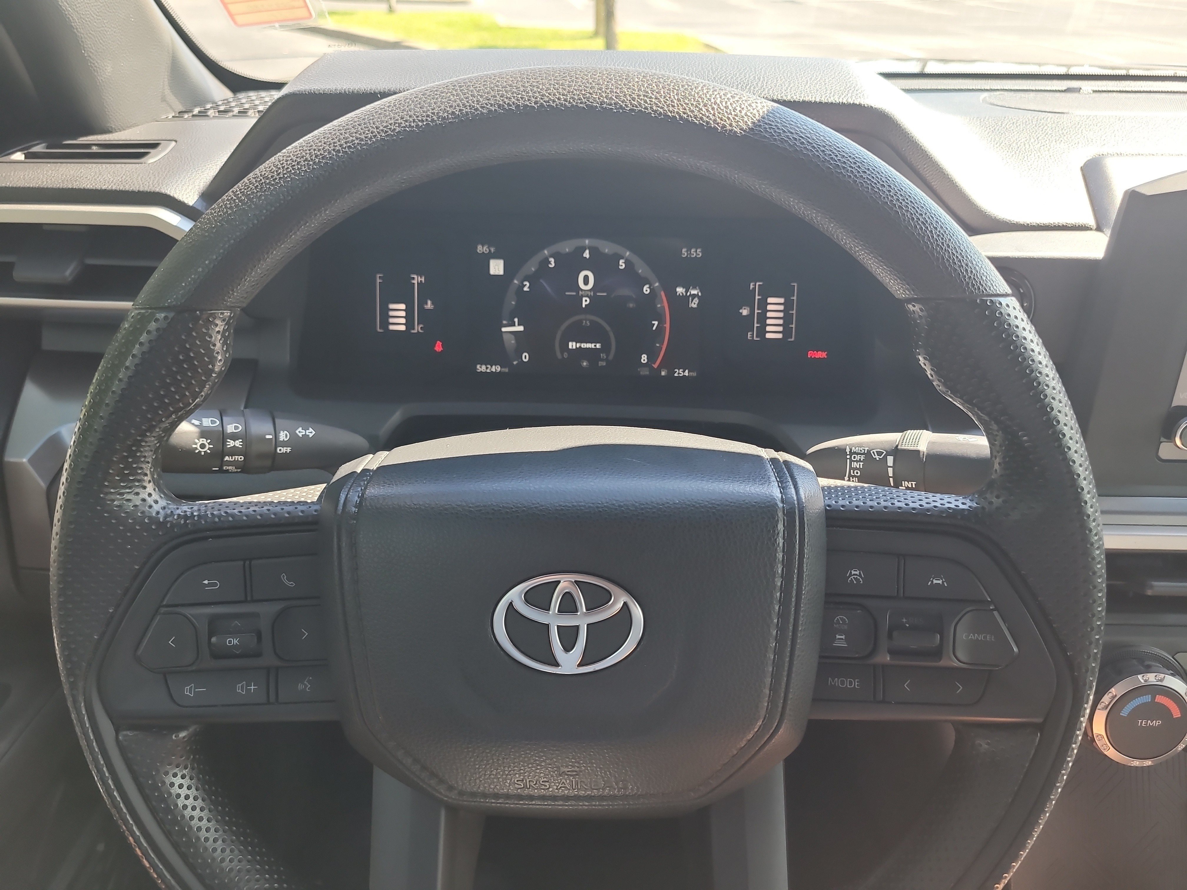 Certified 2024 Toyota Tacoma SR5 AWD/4WD image 29