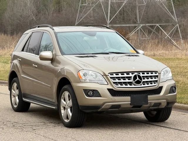 Used 2010 Mercedes-Benz ML 350 4MATIC image 2