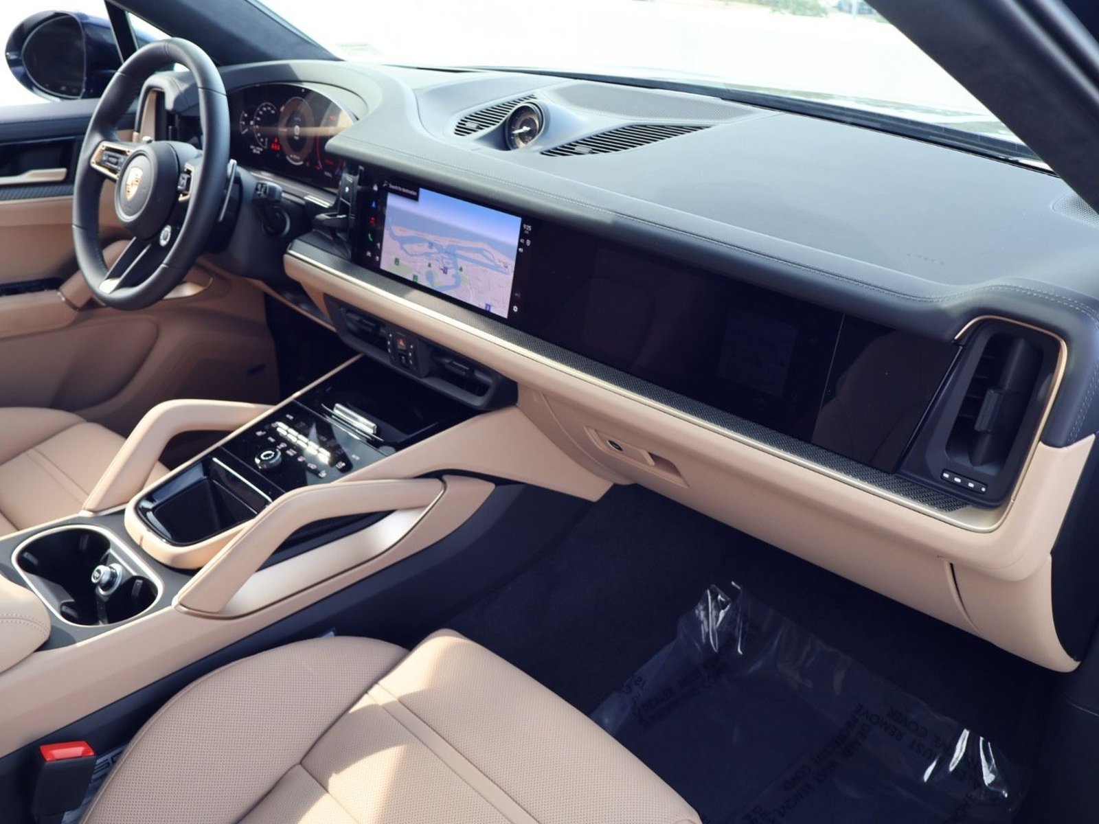 New 2026 Porsche Cayenne GTS AWD/4WD image 25