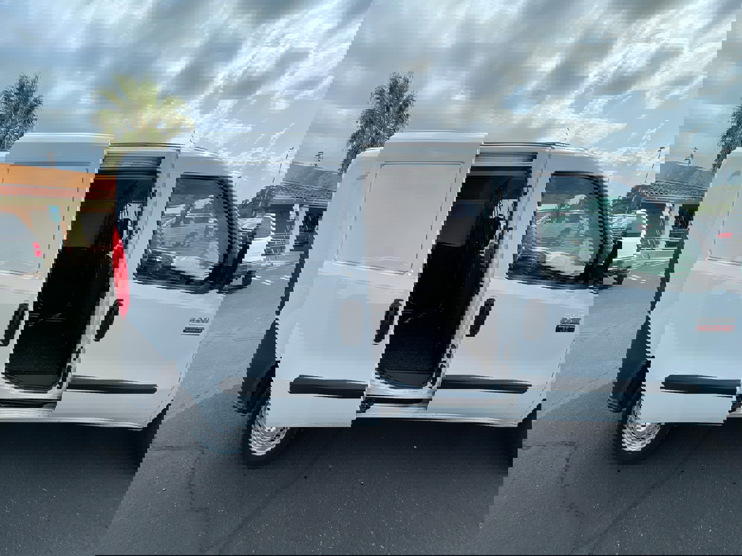 Used 2020 RAM ProMaster City Tradesman image 12