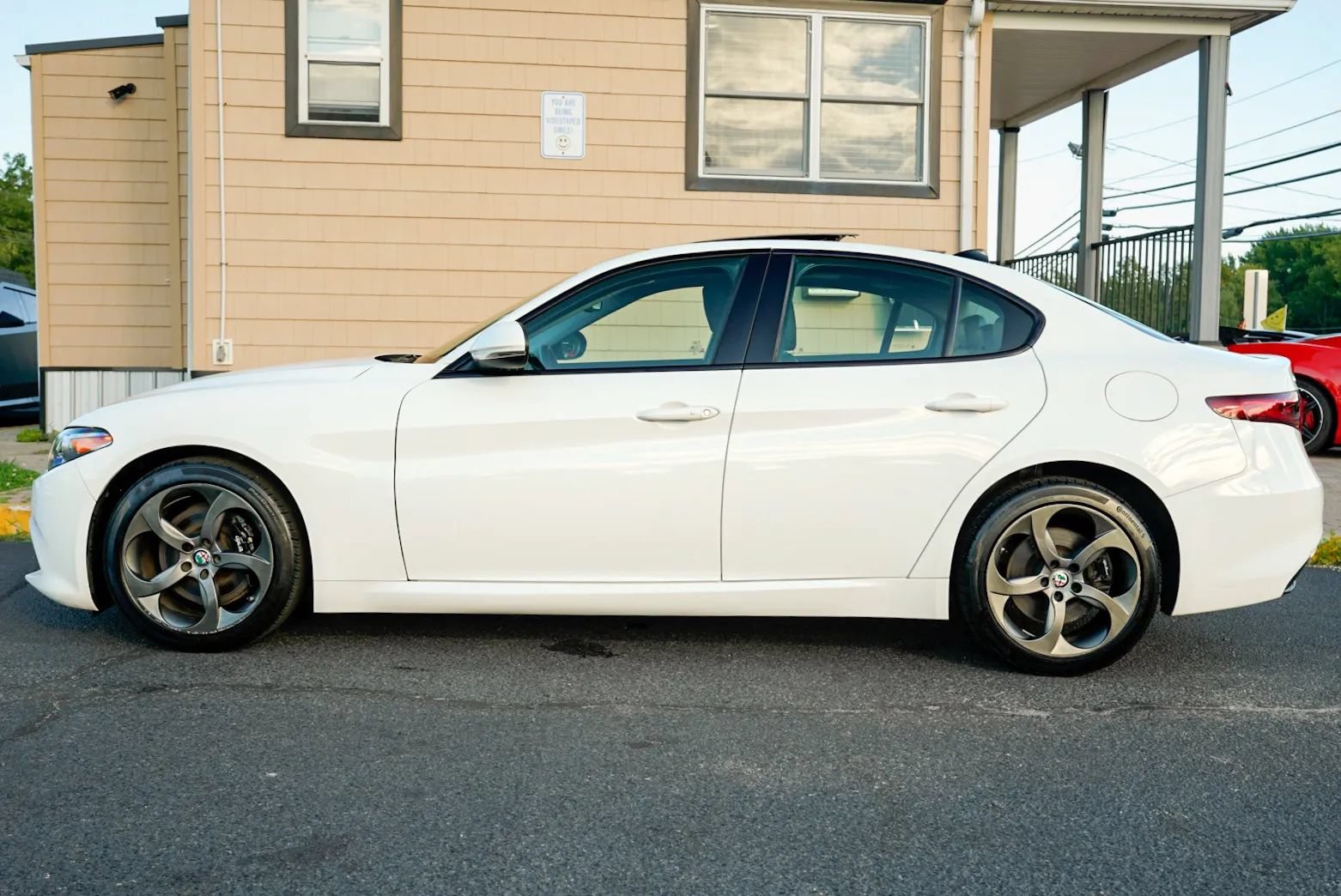 Used 2017 Alfa Romeo Giulia AWD image 8
