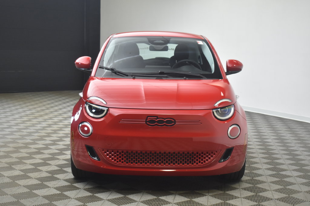 Used 2024 FIAT 500 e (RED) FWD image 13