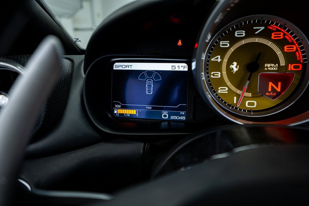 Used 2016 Ferrari California T image 47