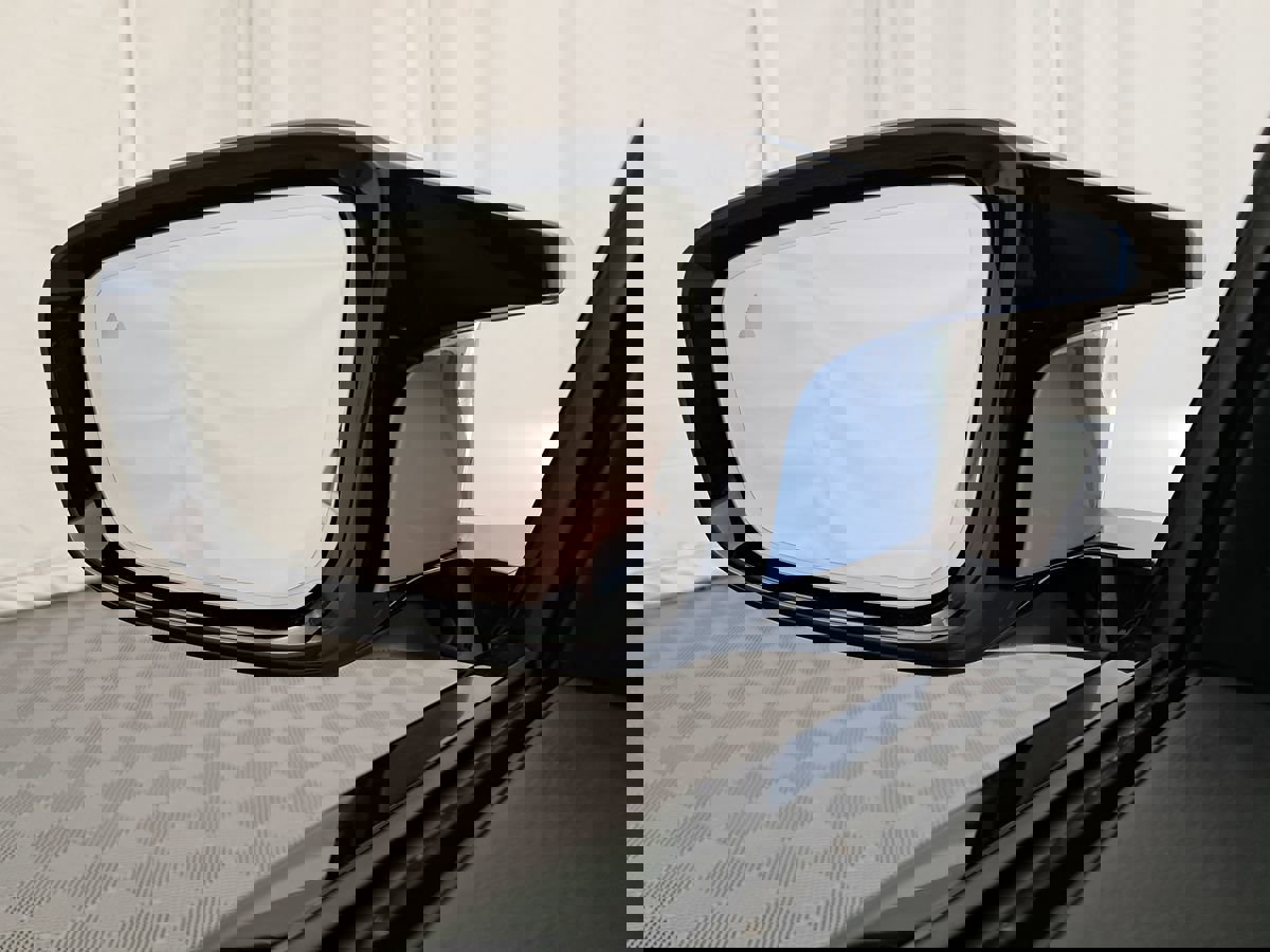 Used 2024 BMW M2 w/ Lighting Package image 19