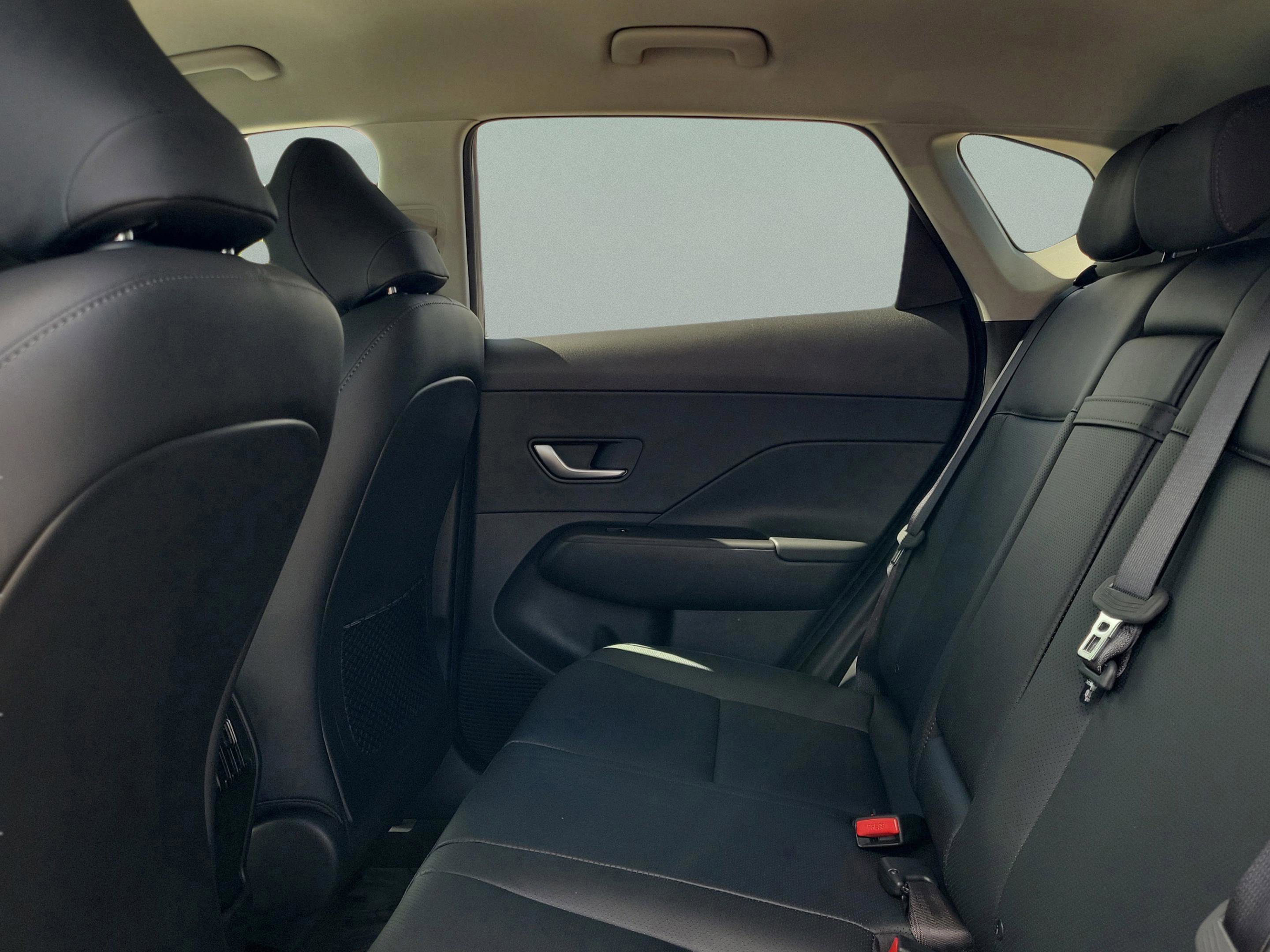 New 2026 Hyundai Kona SEL Premium image 33