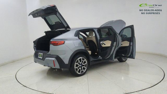Used 2025 BMW X2 xDrive28i AWD/4WD image 94