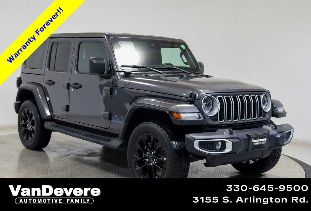 Used 2025 Jeep Wrangler Unlimited Sahara AWD/4WD image 1