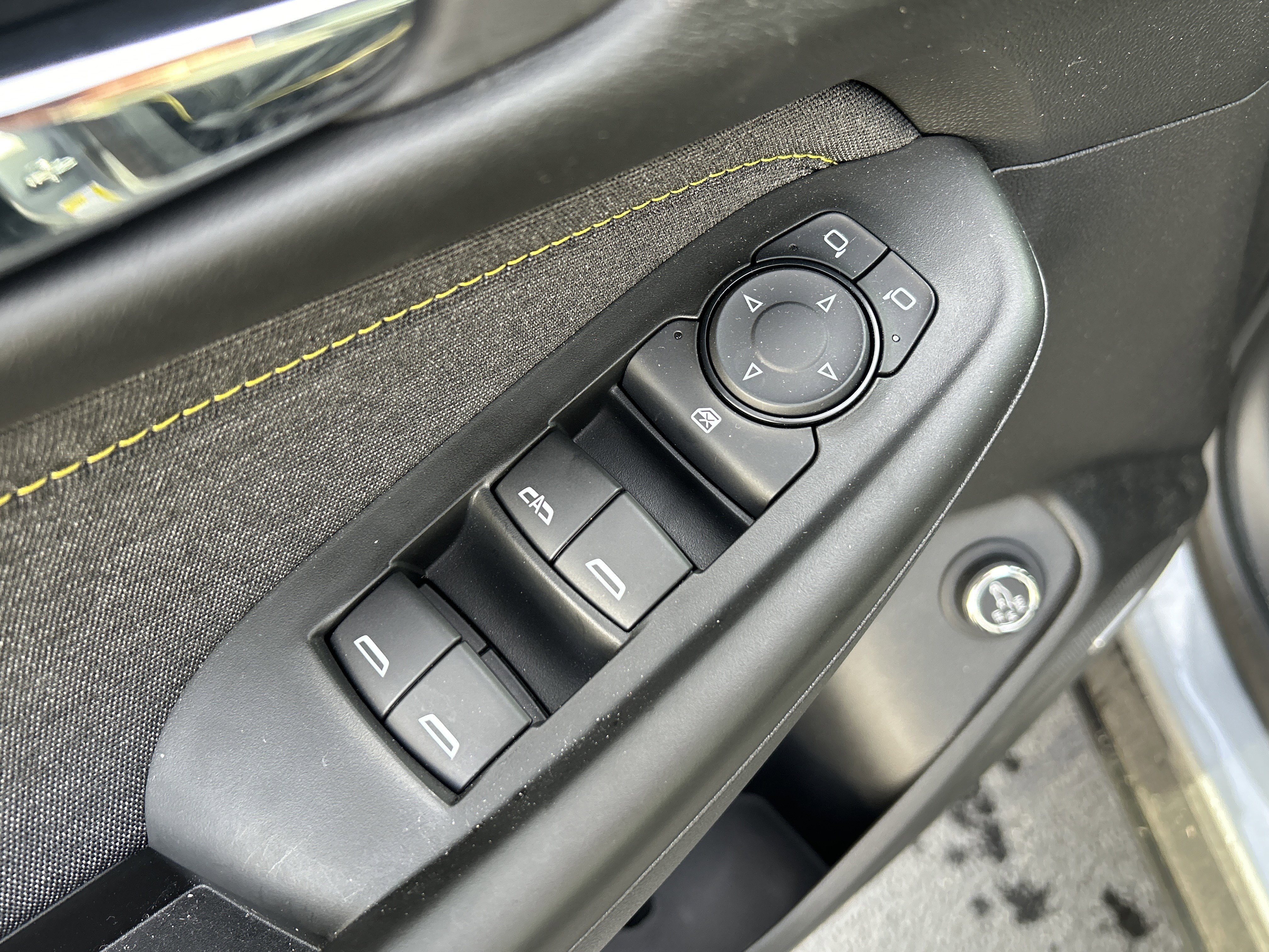 Used 2025 Chevrolet TrailBlazer ACTIV w/ Convenience Package image 15