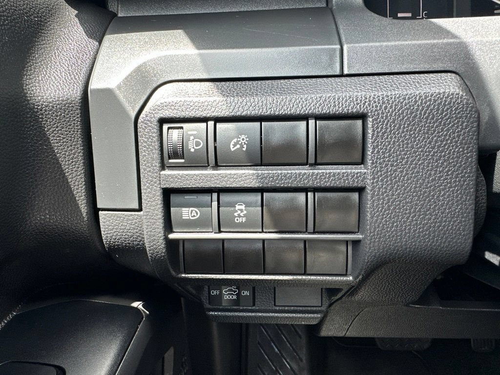 Certified 2025 Toyota Tacoma SR AWD/4WD image 13