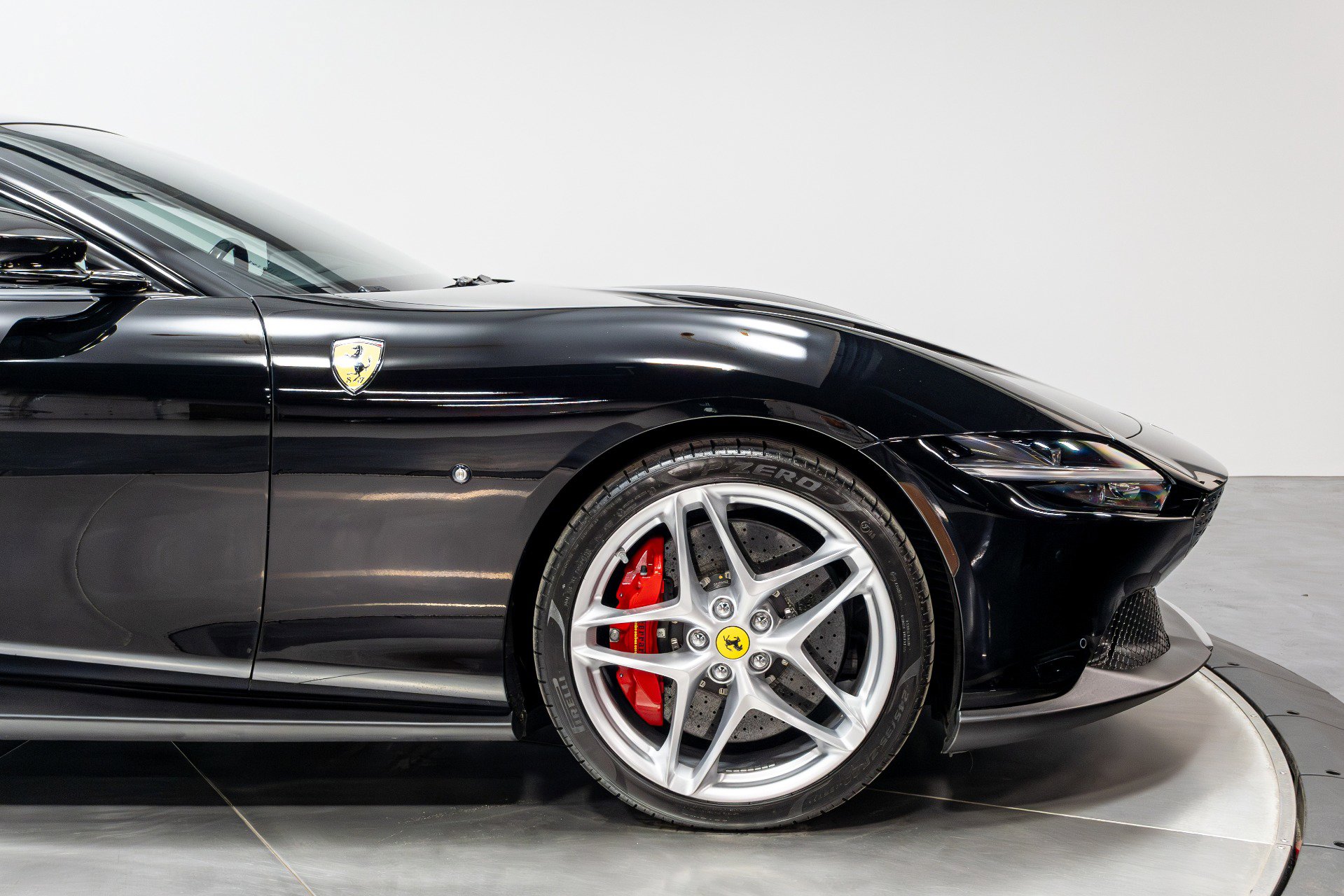 Used 2022 Ferrari Roma image 22