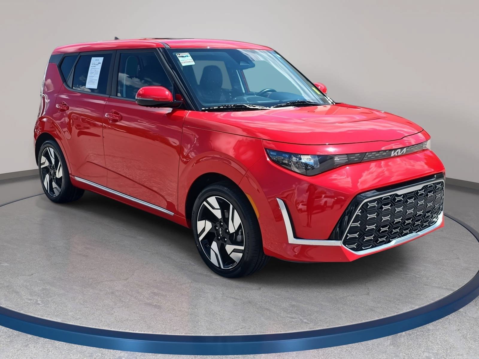 Used 2023 Kia Soul GT-Line FWD image 3
