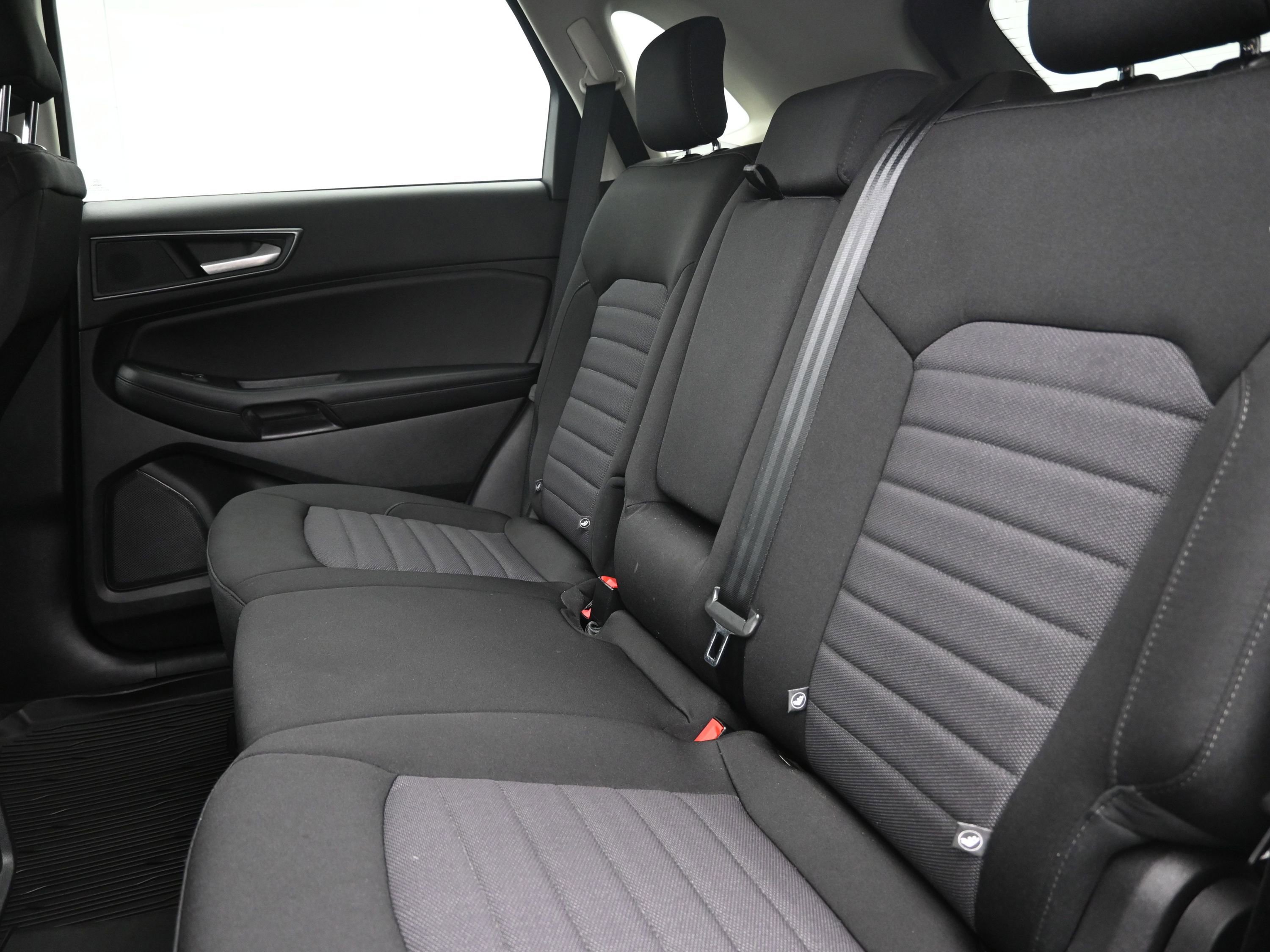 Used 2024 Ford Edge SE w/ Black Appearance Package image 21
