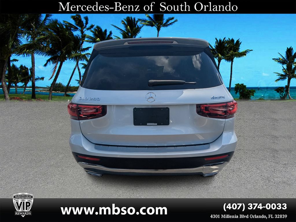 Certified 2023 Mercedes-Benz GLB 250 4MATIC w/ Premium Package image 17