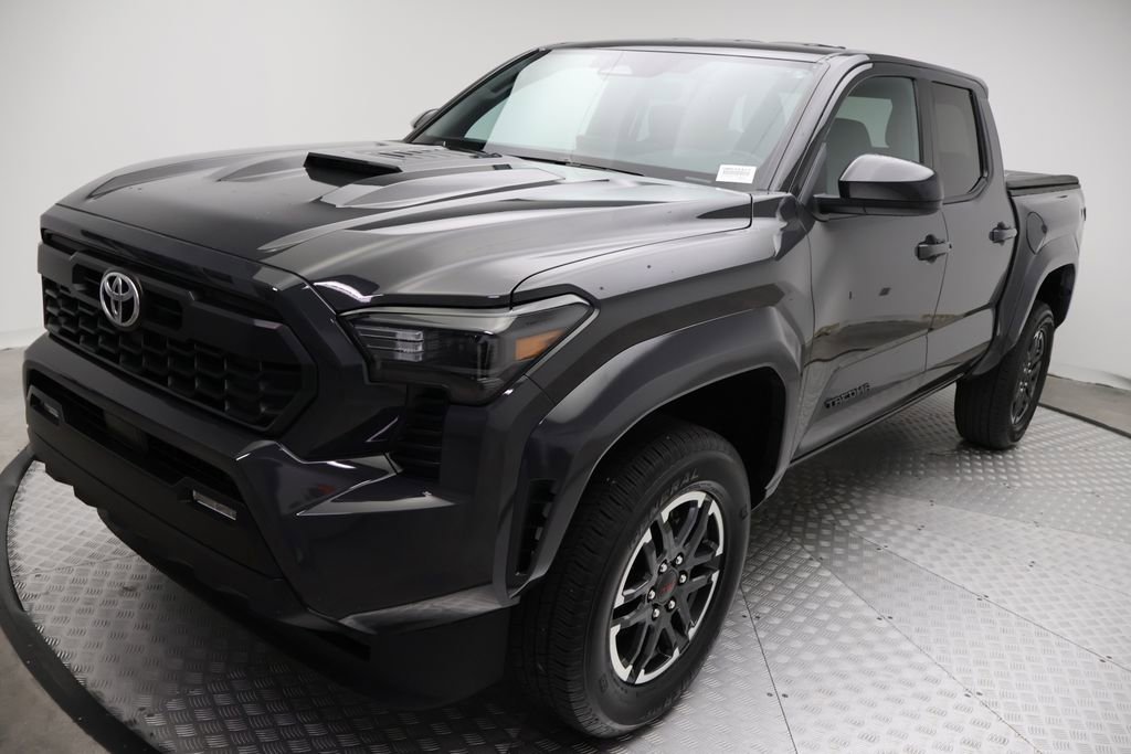 Certified 2025 Toyota Tacoma TRD Sport image 2