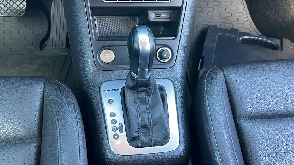 Used 2016 Volkswagen Tiguan S image 22