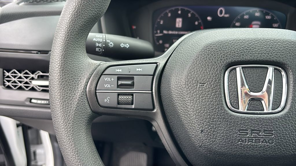 Certified 2025 Honda Accord SE image 17