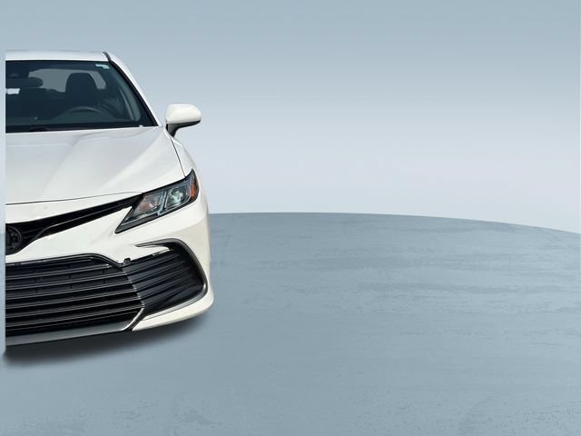 Used 2021 Toyota Camry LE FWD image 39