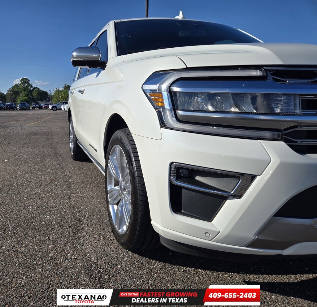 Used 2023 Ford Expedition Platinum image 9