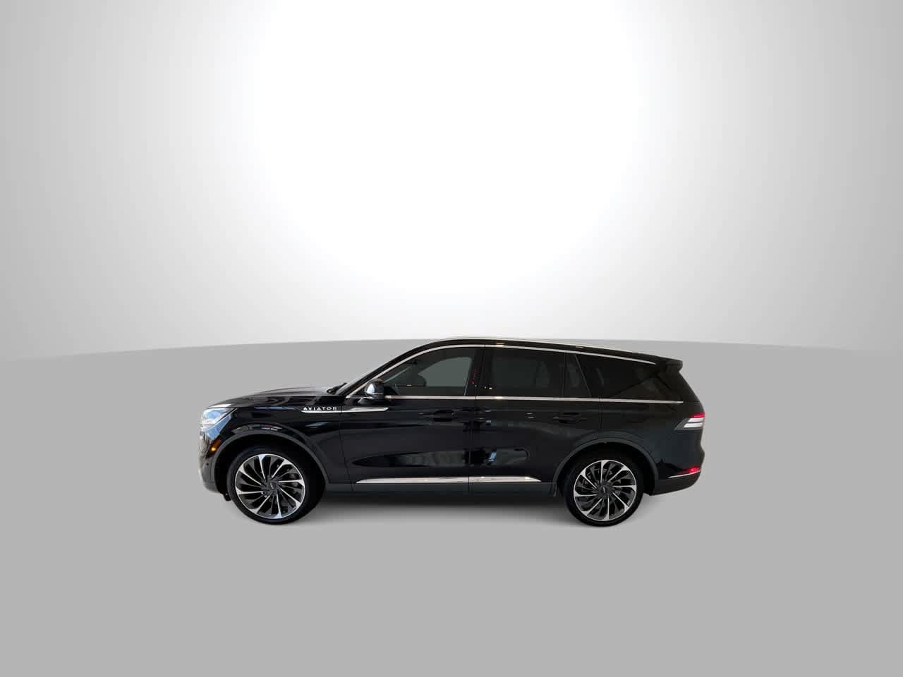Used 2022 Lincoln Aviator Reserve w/ Equipment Group 201A AWD/4WD image 5