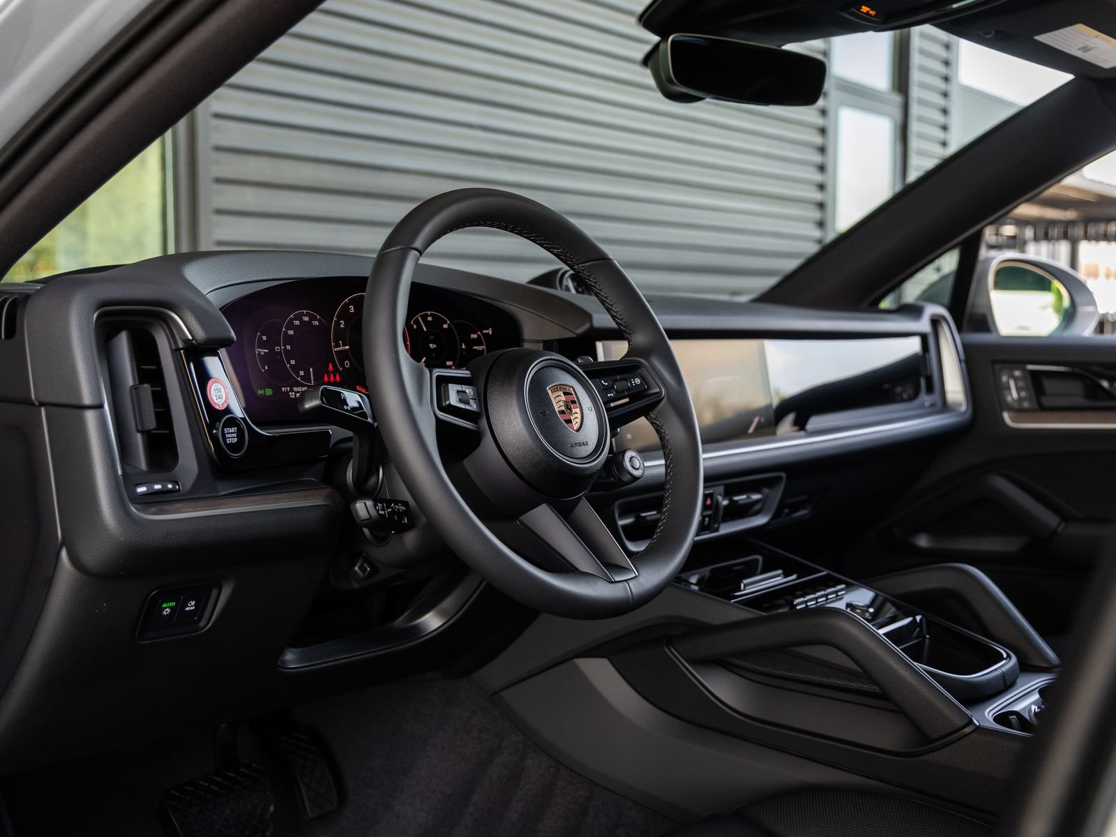 New 2026 Porsche Cayenne Coupe AWD/4WD image 4