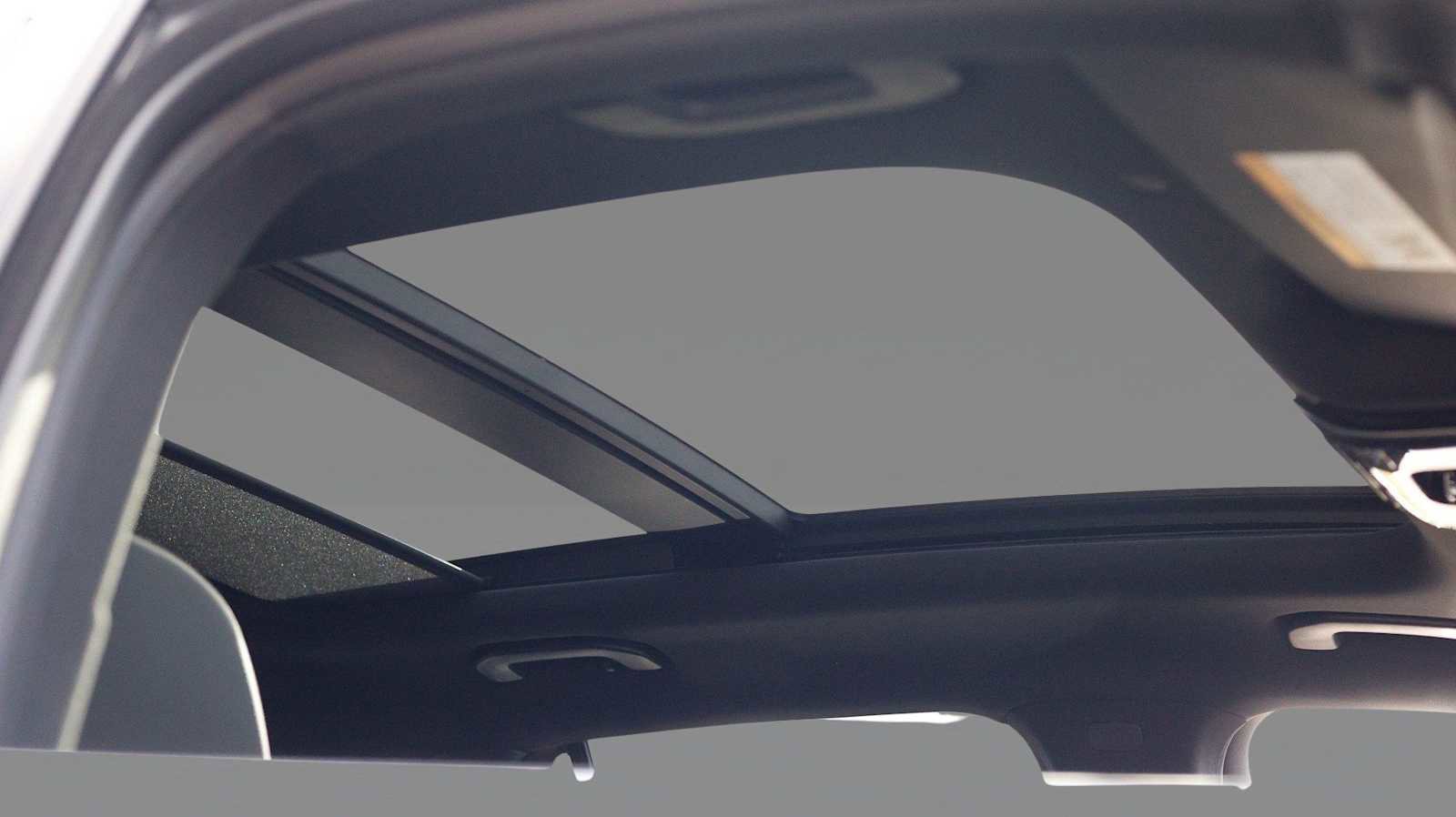 Used 2026 Mercedes-Benz GLC 300 4MATIC image 22