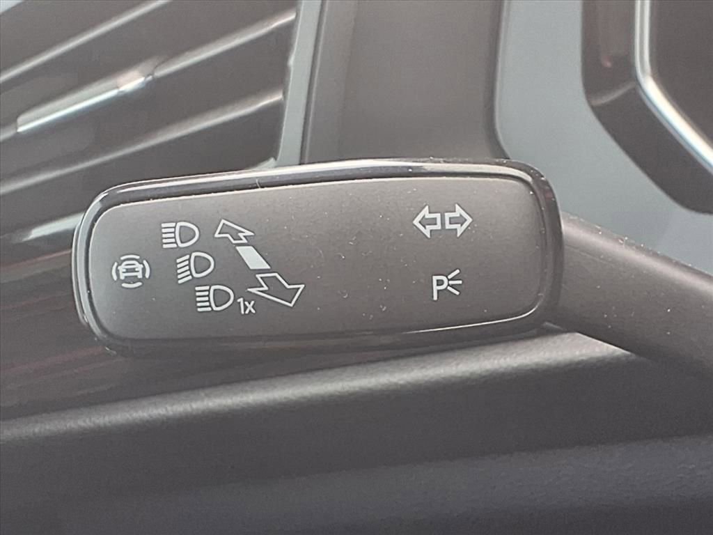 Used 2023 Volkswagen Jetta GLI Autobahn image 13