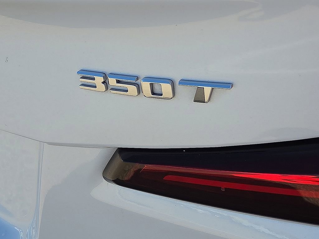 Used 2020 Cadillac XT4 Premium Luxury image 16