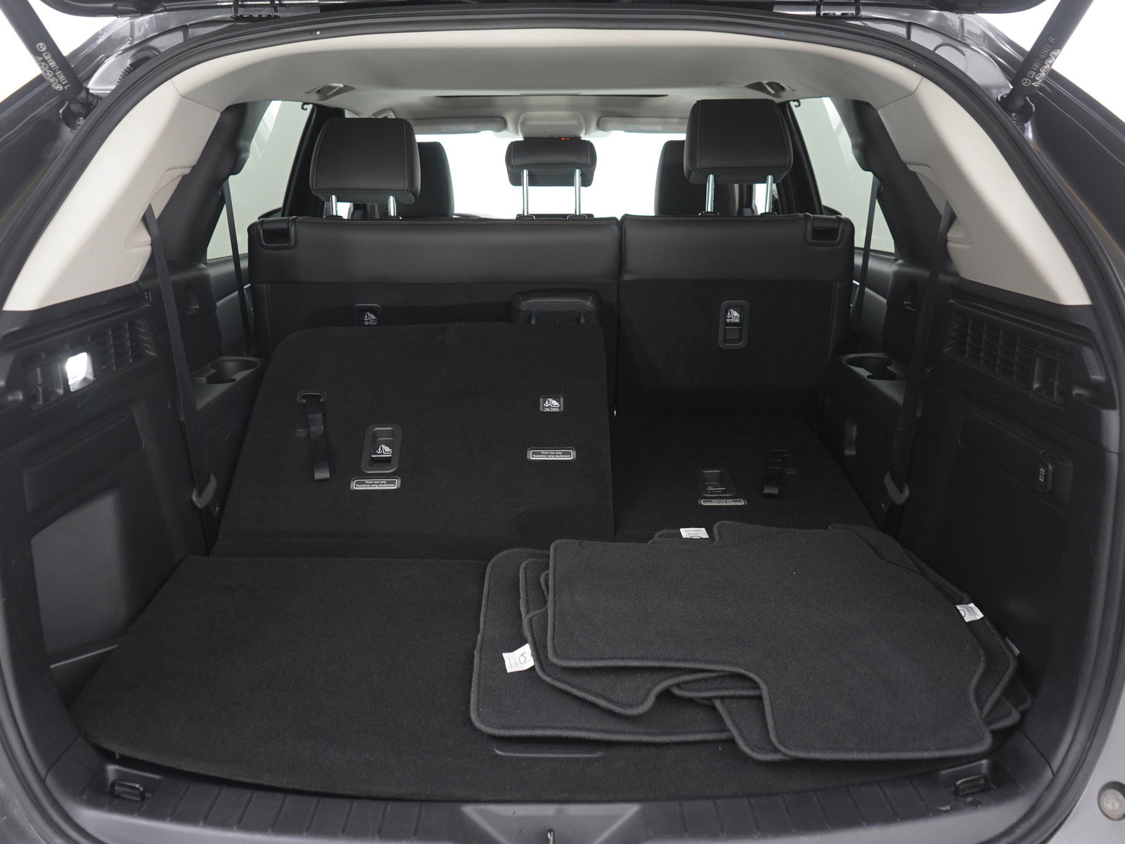 Certified 2024 MAZDA CX-90 Plug-In Hybrid w/ Preferred image 9